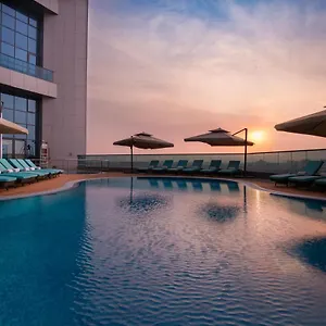 Millennium Place Barsha Heights מלון