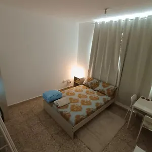 Affordable Transient - Not A - Sharing Kitchen And Washrooms , Абу-Даби ОАЭ